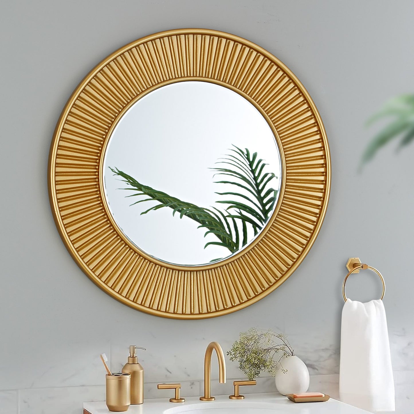 Nicole Mirror