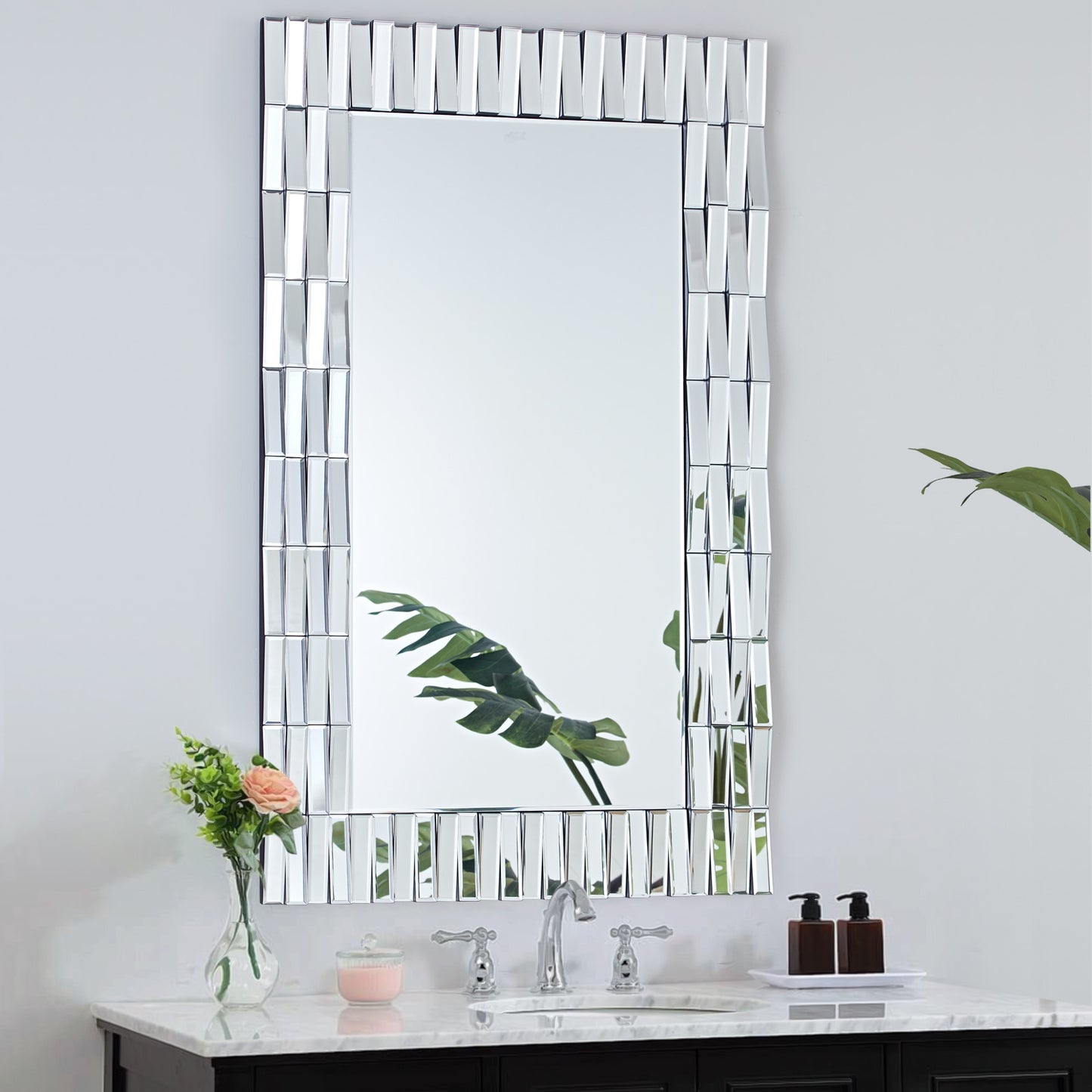 Sandra Mirror