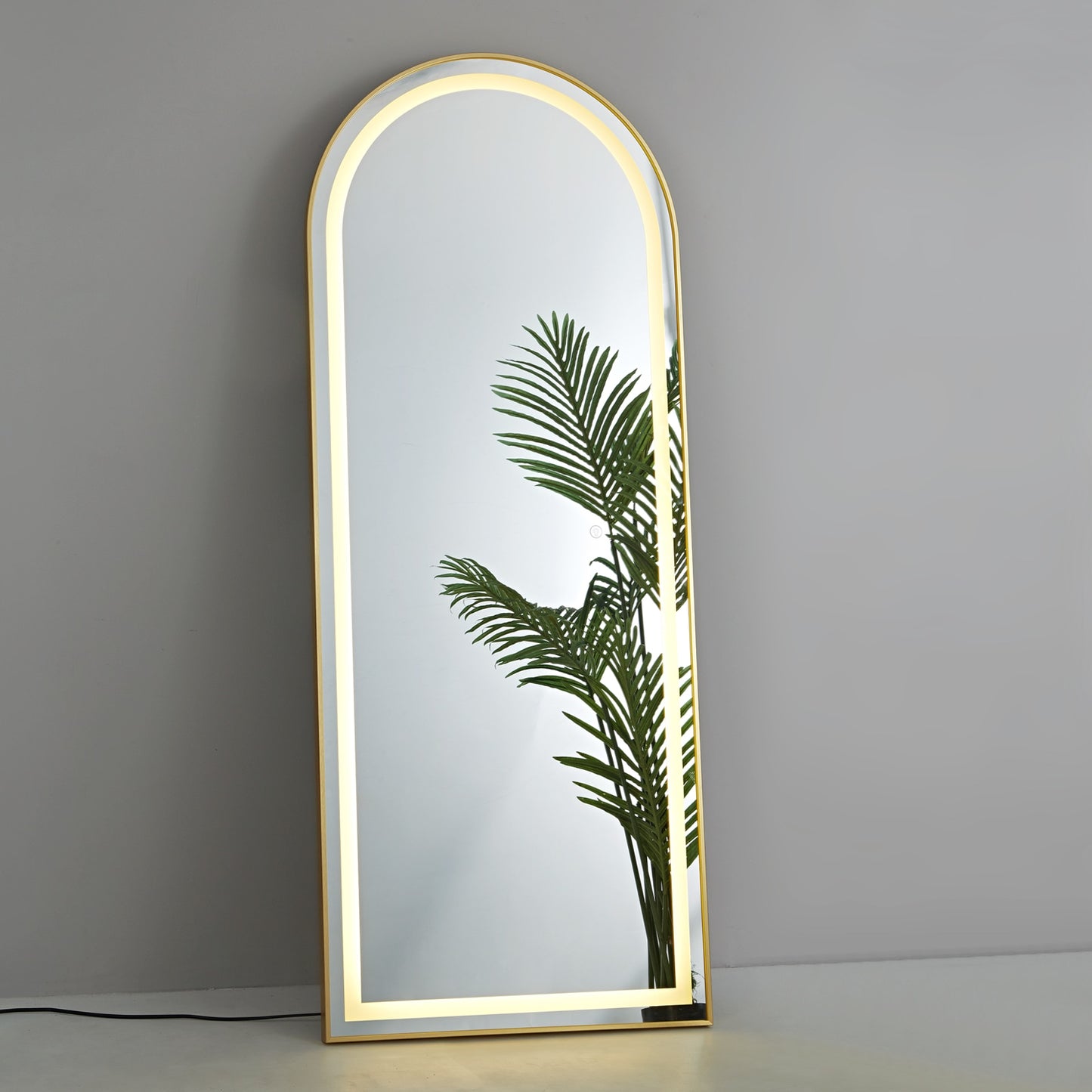 Nora Mirror