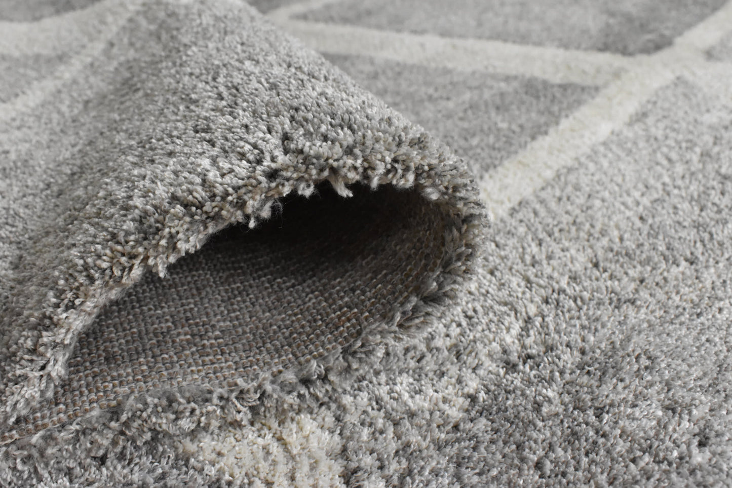 Leo Rug 572