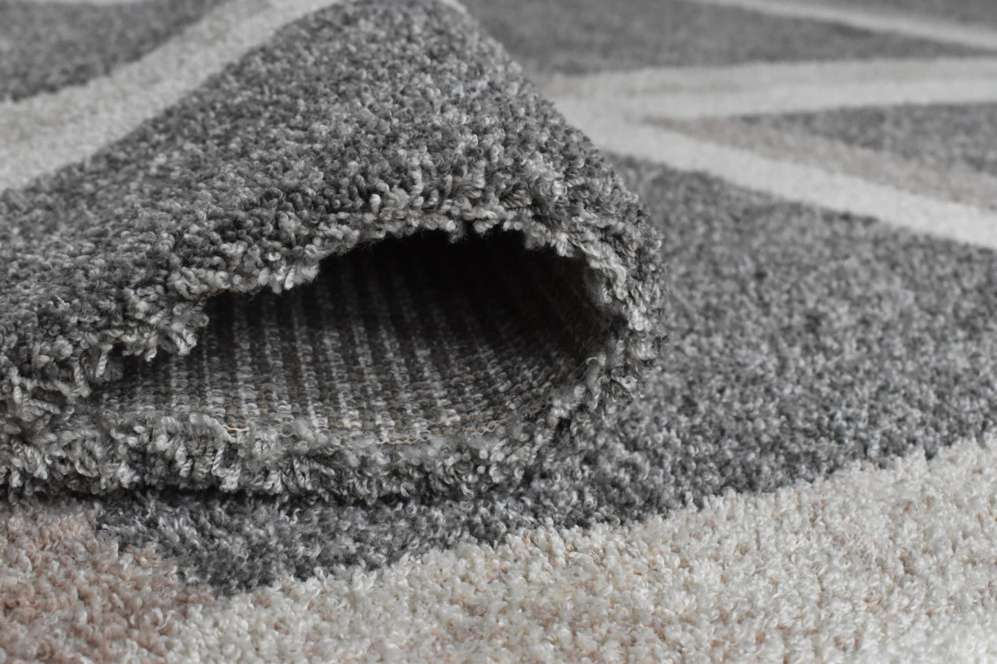 Leo Rug 592