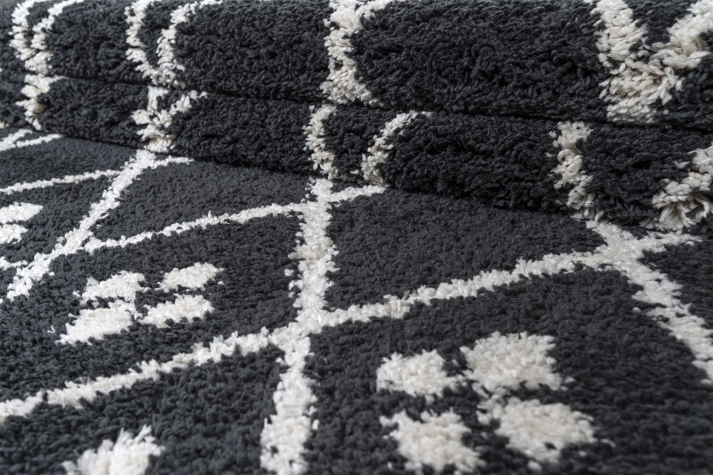 Thomas Rug - Black 04