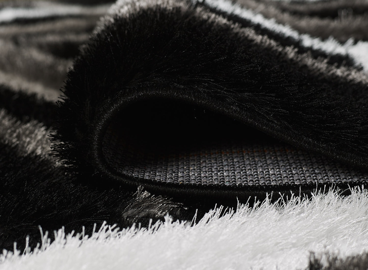 Amelia Rug - Black Grey
