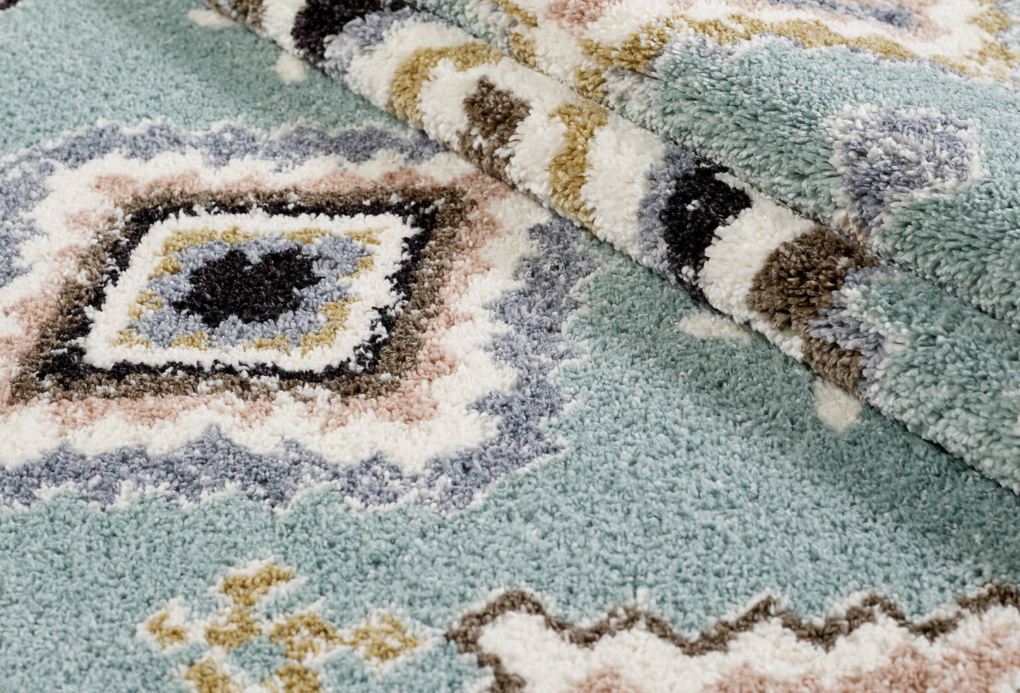 Mia Rug 3 - 123A