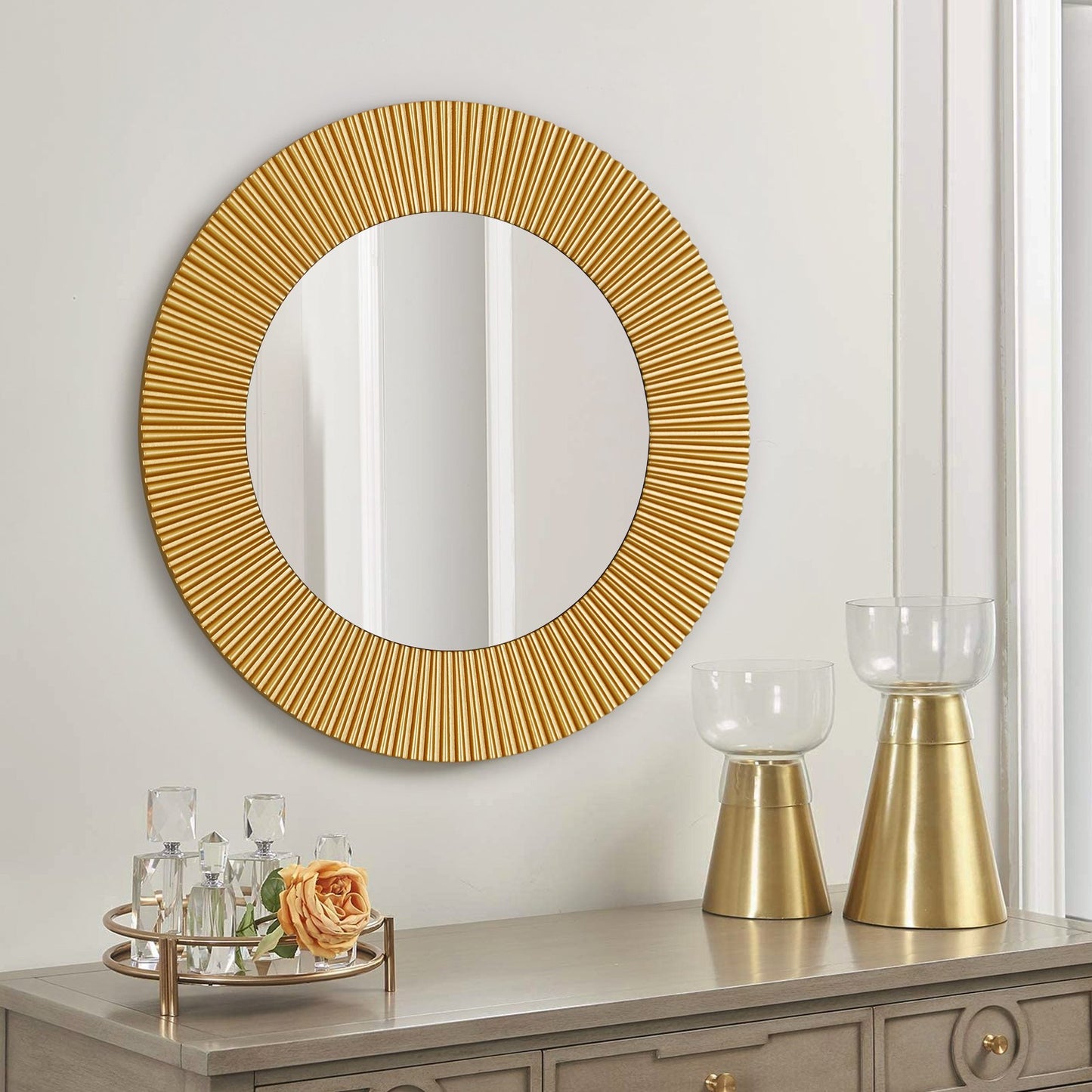 Loretta Mirror